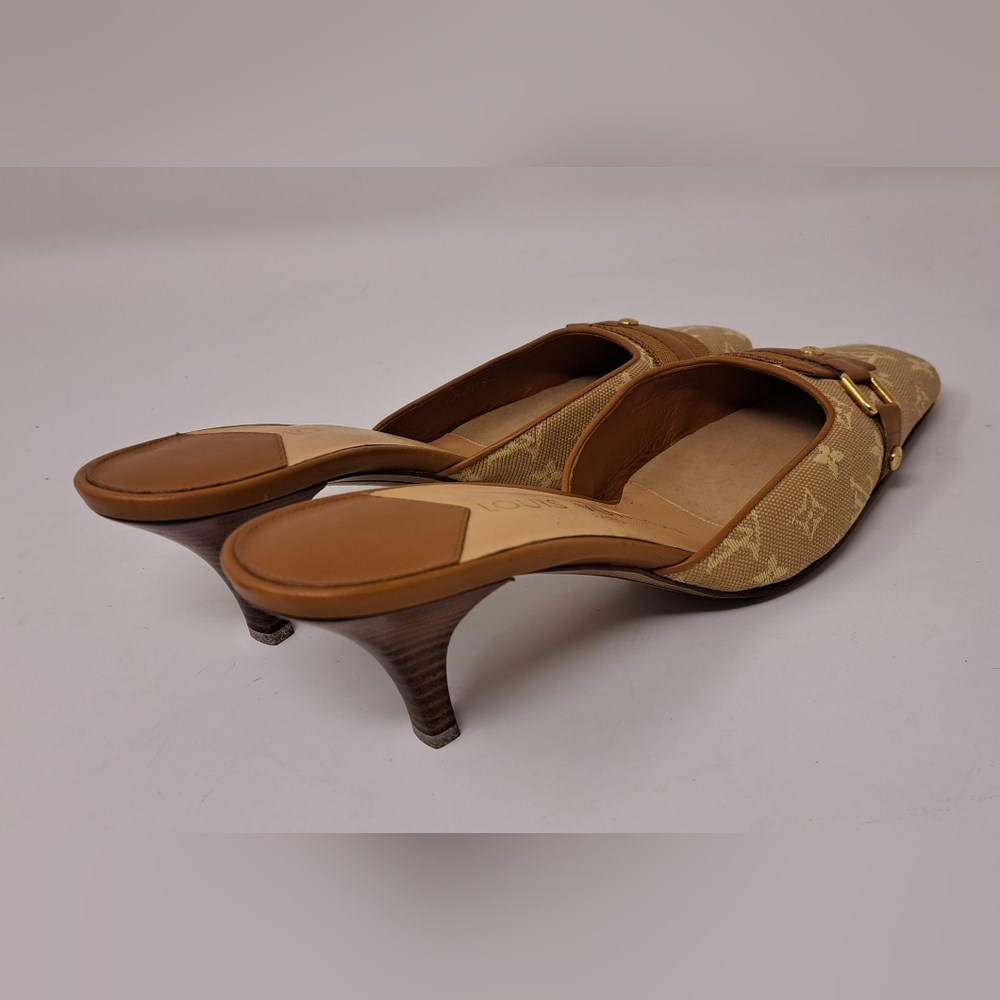 Louis Vuitton Women's Squared Toe Monogram Brown Pumps Authentic 34.5 IT/ 4.5 US - Picture 7 of 10